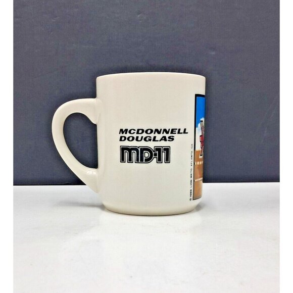 MD-11 McDonnell Douglas Mug -1989 Lion Marketing-Atlanta Georgia - Picture 1 of 5